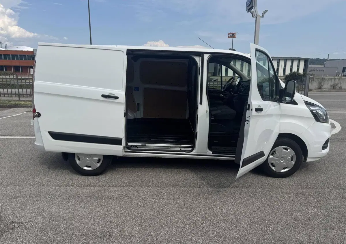 Ford Transit Custom Furgone 280 2.0 EcoBlue 130 PC Furgone Trend (4)