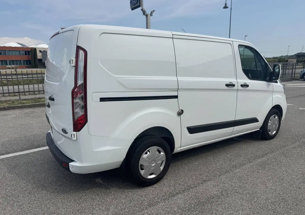 Ford Transit Custom Furgone 280 2.0 EcoBlue 130 PC Furgone Trend (3)