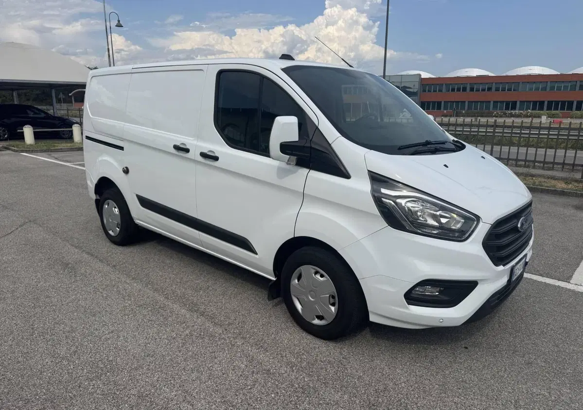 Ford Transit Custom Furgone 280 2.0 EcoBlue 130 PC Furgone Trend (2)