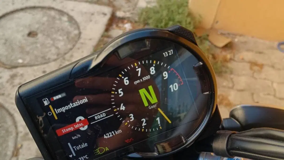 Ducati Scrambler 800 Icon Dark (2025 - 26)  (4)