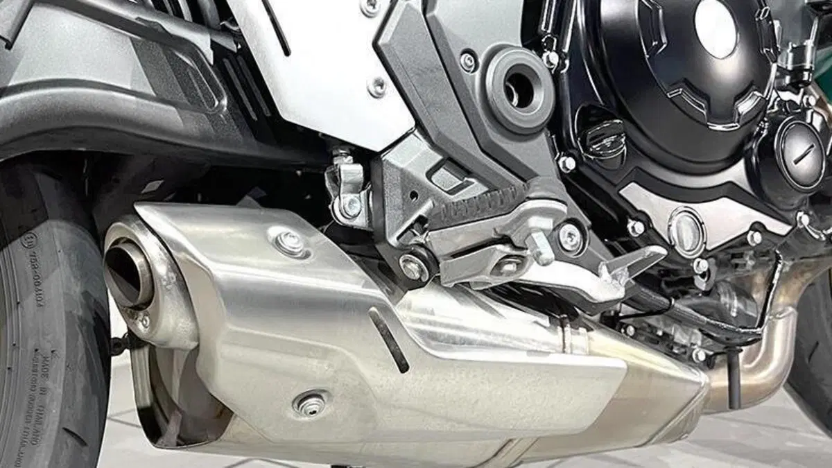 Kawasaki Z 650 RS (2022 - 24)  (3)