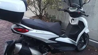 Piaggio Beverly 300 ABS-ASR (2021 - 25)