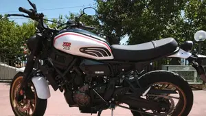 Yamaha XSR 700 XTribute (2022 - 24)  (2)