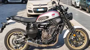 Yamaha XSR 700 XTribute (2022 - 24)  (5)