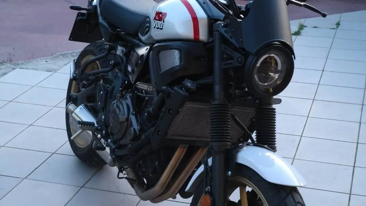 Yamaha XSR 700 XTribute (2022 - 24)  (7)