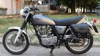 Yamaha SR 400 (2013 - 17) usata