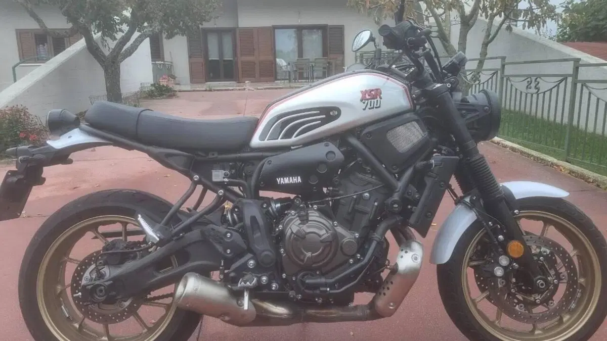 Yamaha XSR 700 XTribute (2022 - 24)  (10)