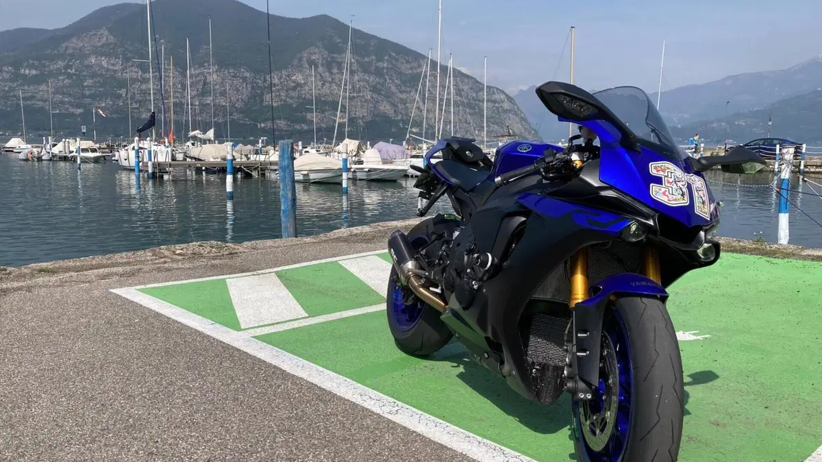 Yamaha YZF R1 (2017 - 19)  (9)