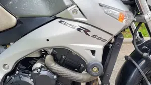 Suzuki GSR 600 (2006 - 11)  (9)