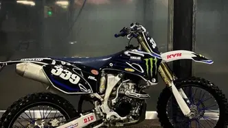 Yamaha YZ 250 F (2024) usata