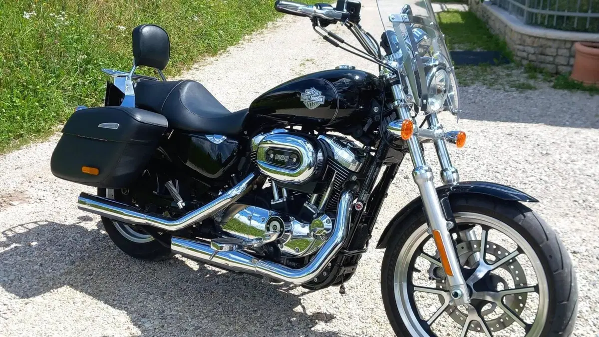 Harley-Davidson 1200 SuperLow (2014 - 16) - XL 1200T  (2)