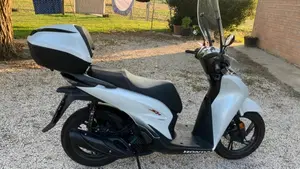 Honda SH 150i Sport (2024 - 25)  (3)