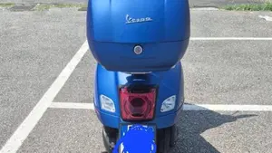 Vespa GTS 300 Hpe (2021 - 22)  (4)