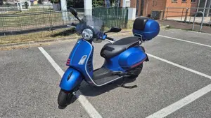 Vespa GTS 300 Hpe (2021 - 22)  (3)