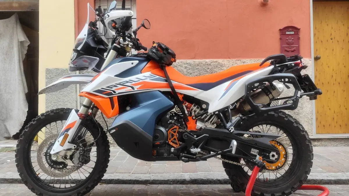 KTM 890 Adventure R Rally (2021) 