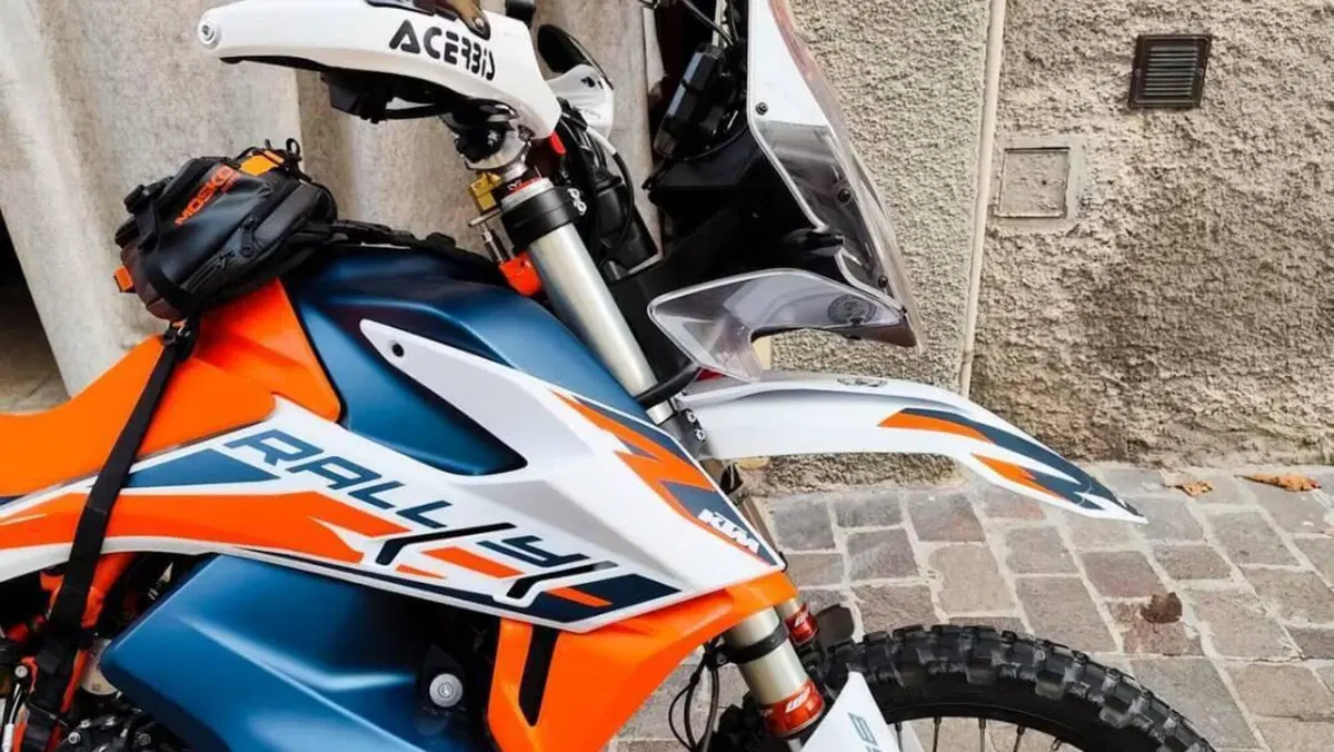 KTM 890 Adventure R Rally (2021)  (3)