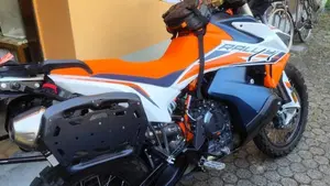 KTM 890 Adventure R Rally (2021)  (14)