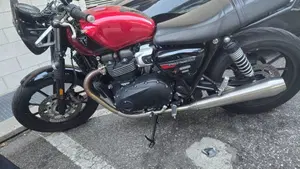 Triumph Speed Twin 900 Stealth Edition (2024)  (3)