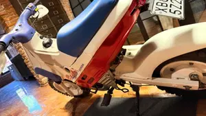 Honda   (4)