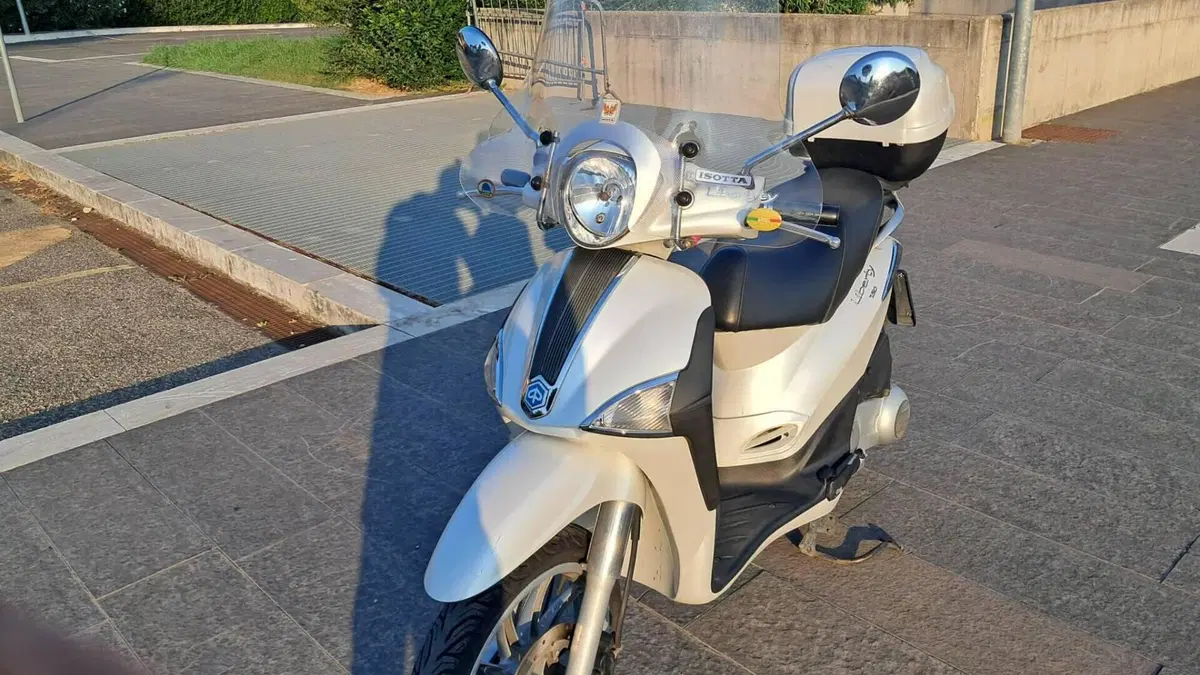 Piaggio Liberty 150 4T (2008 - 13)  (2)