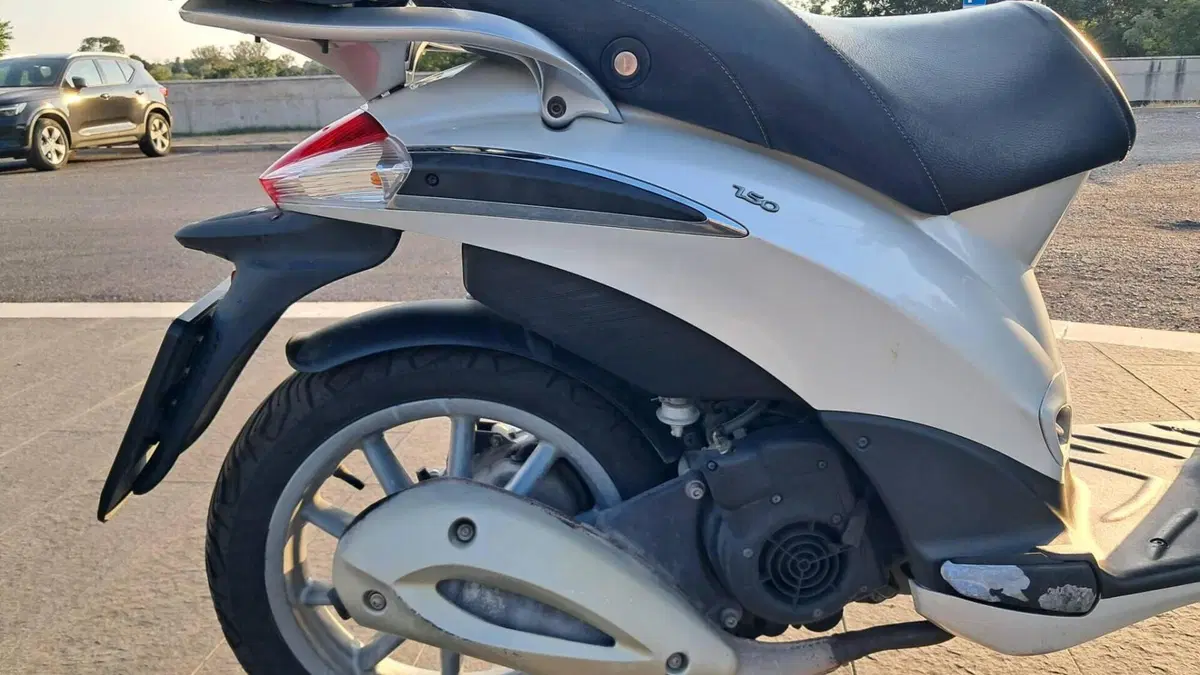Piaggio Liberty 150 4T (2008 - 13)  (7)