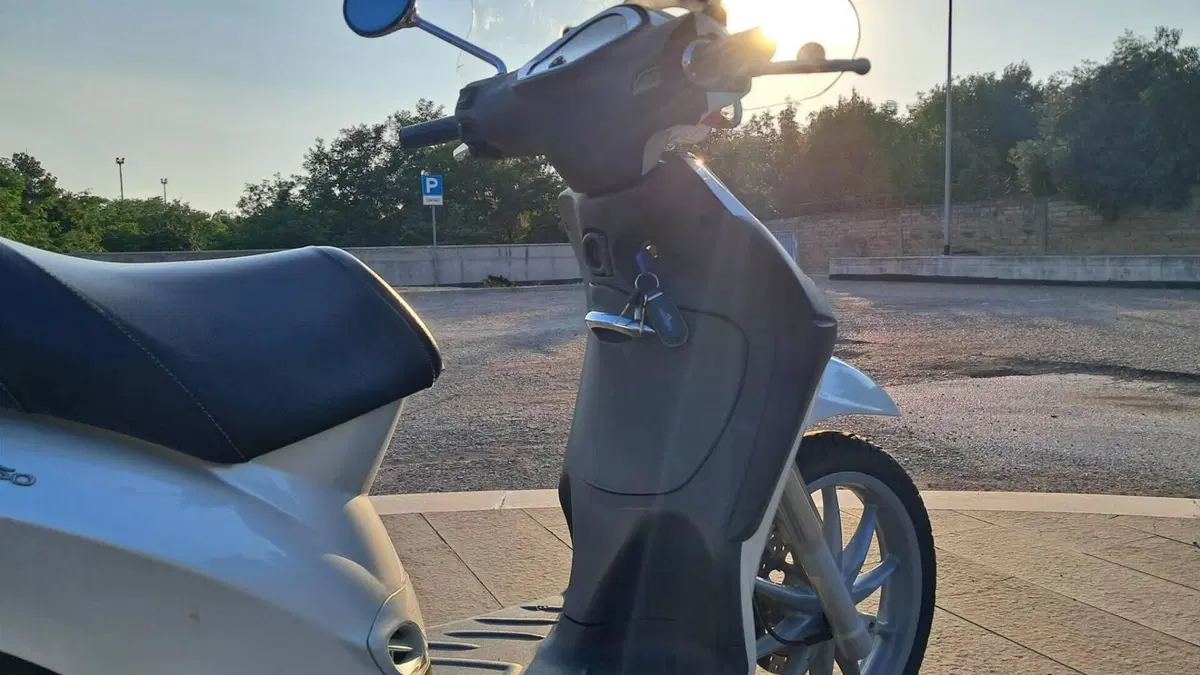 Piaggio Liberty 150 4T (2008 - 13)  (8)