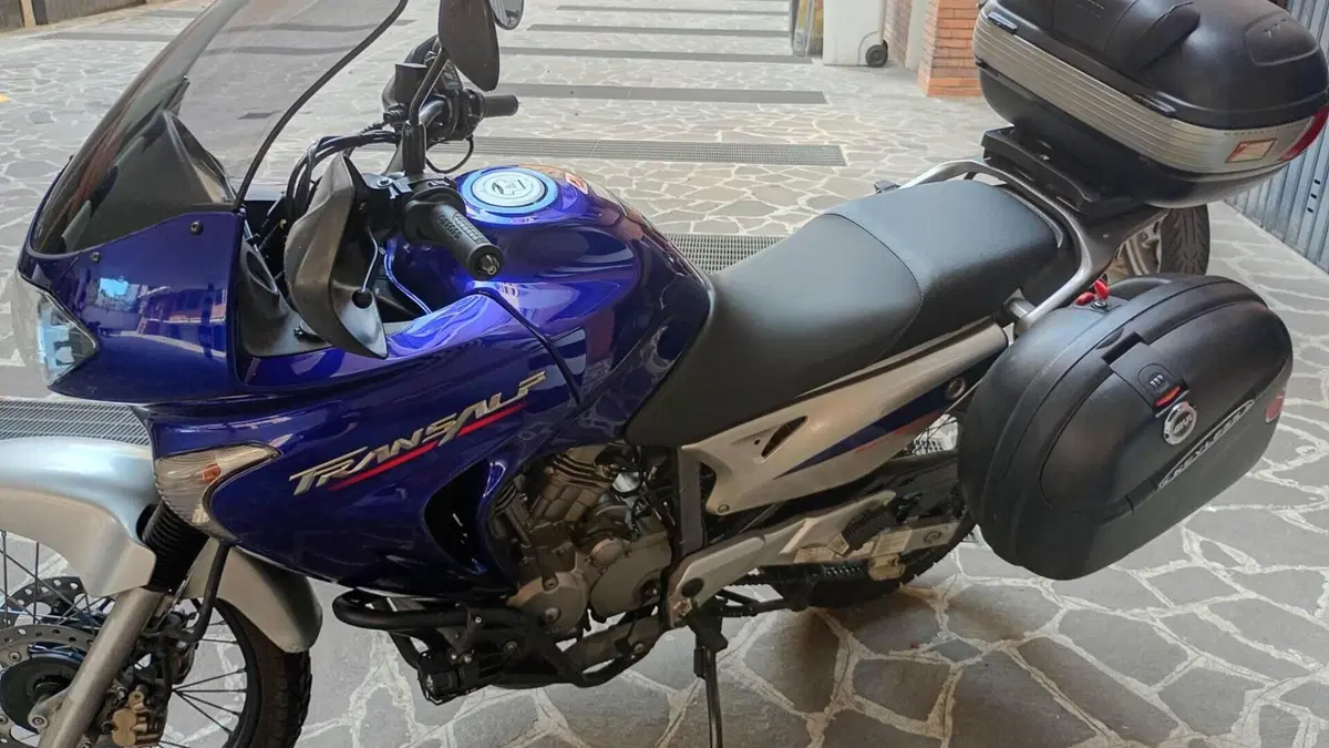 Honda Transalp XL 650V (2005 - 06)  (2)