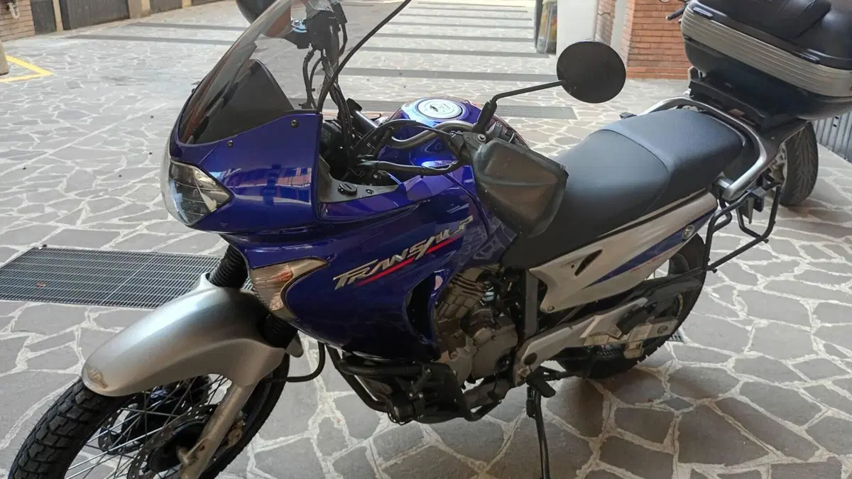 Honda Transalp XL 650V (2005 - 06)  (4)