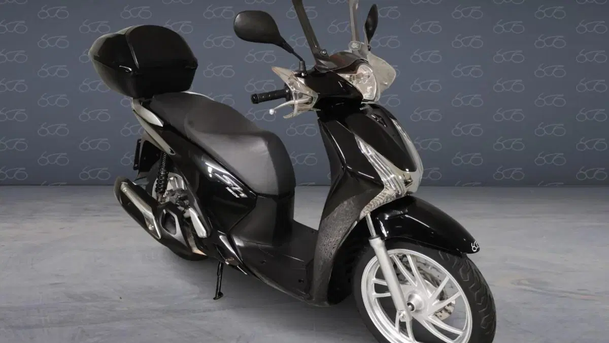 Honda SH 150i ABS (2013 - 16)  (2)