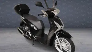 Honda SH 150i ABS (2013 - 16)  (2)