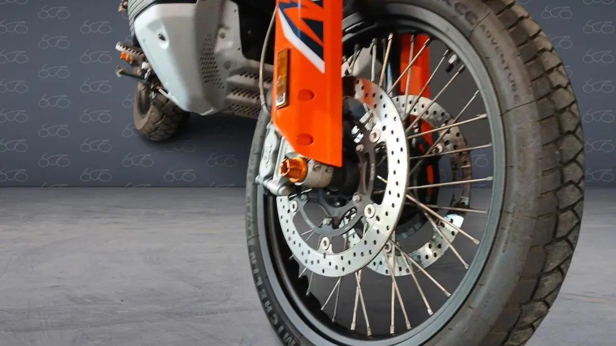 KTM 890 Adventure R (2023 - 24)  (5)