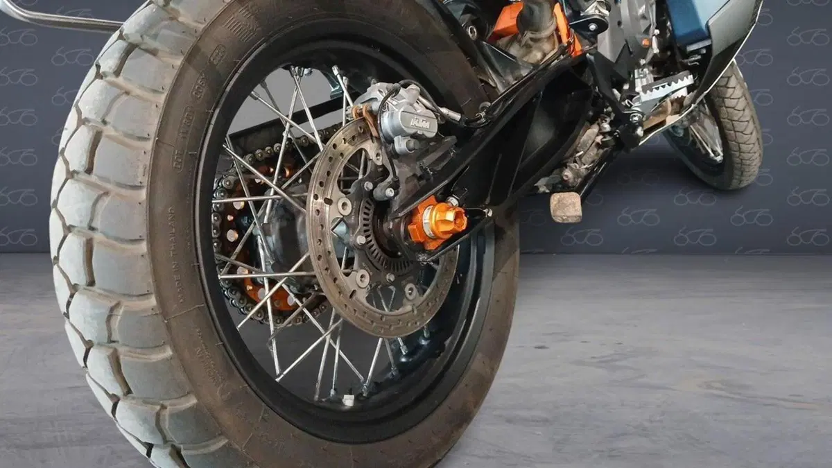 KTM 890 Adventure R (2023 - 24)  (6)