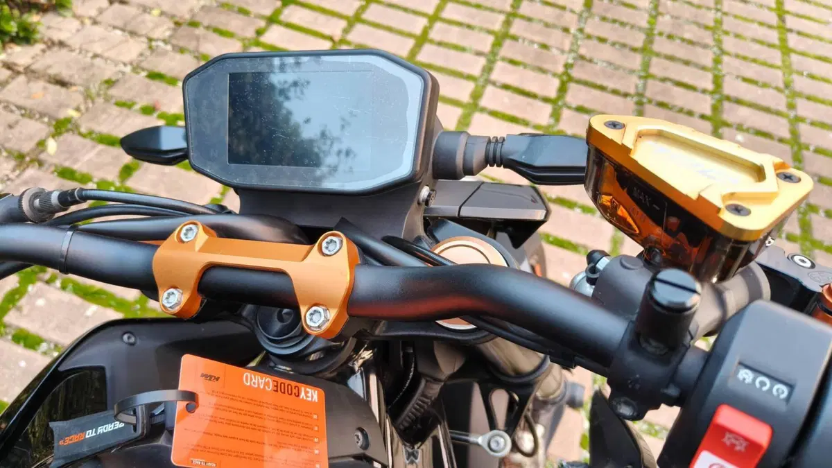 KTM 790 Duke L (2023 - 24)  (5)