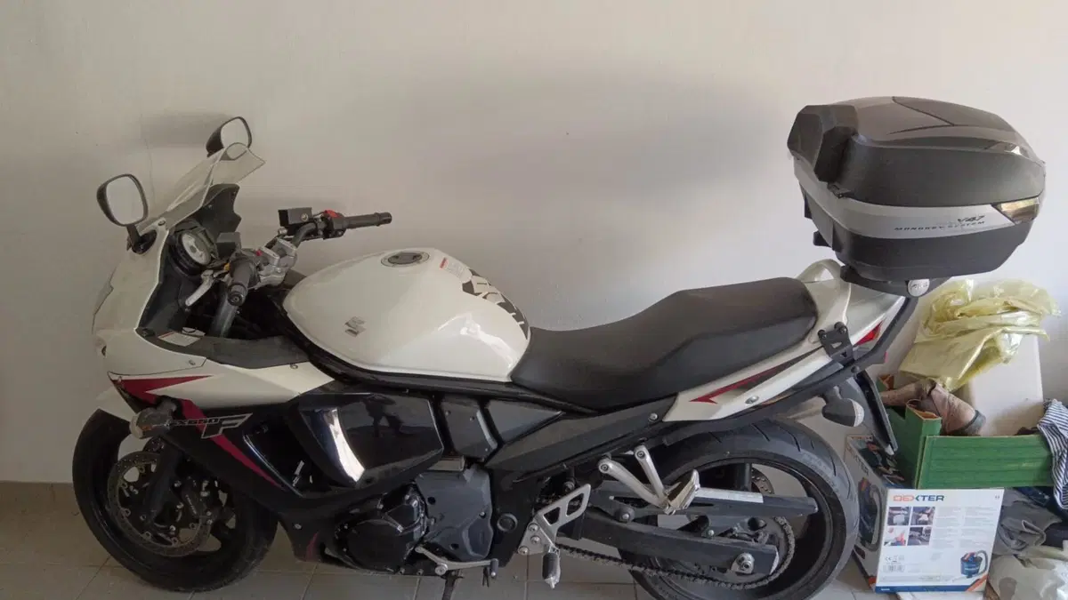 Suzuki GSX 650 F (2007 - 15)  (3)