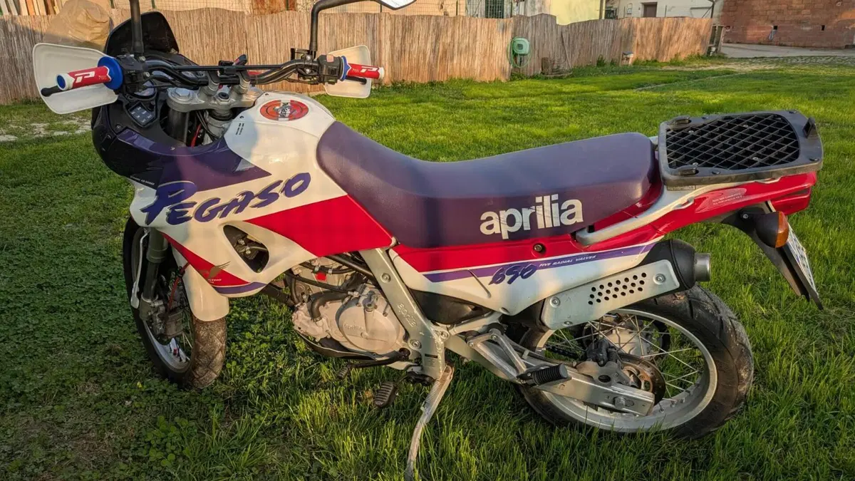 Aprilia   (4)