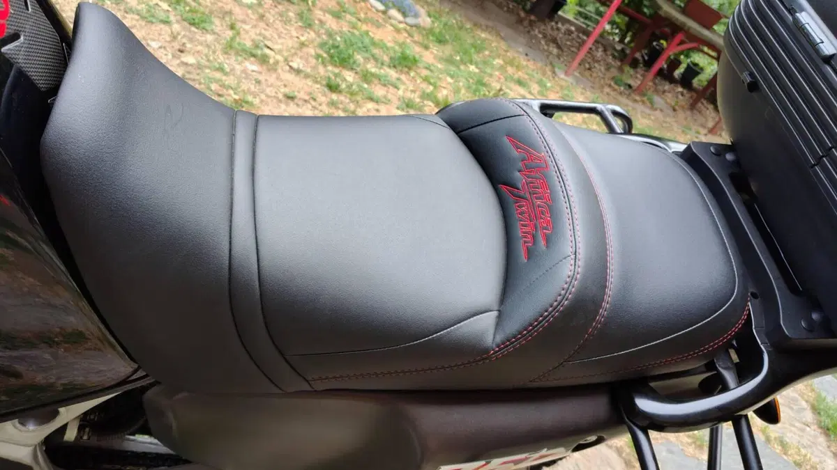 Honda Africa Twin XRV 750 (1996 - 02)  (3)