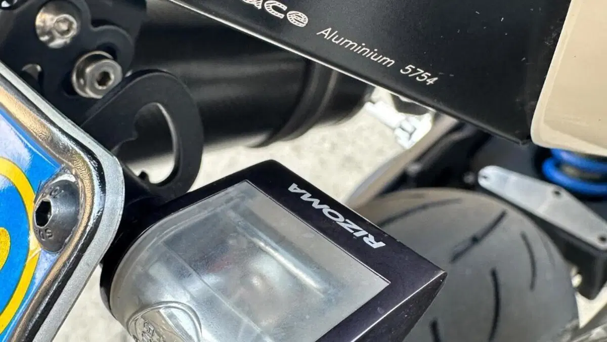 Triumph Speed Triple 1050 (2005 - 11)  (16)