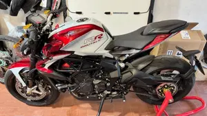 MV Agusta Brutale 800 RR (2021 - 25)  (3)