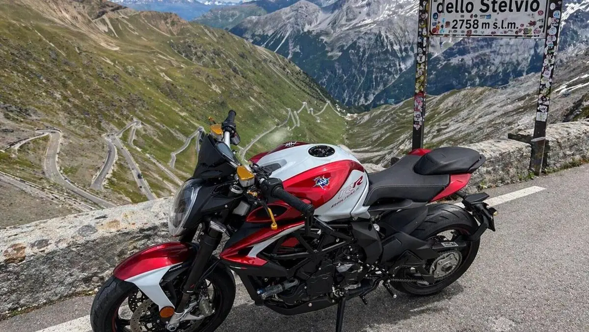 MV Agusta Brutale 800 RR (2021 - 25)  (4)
