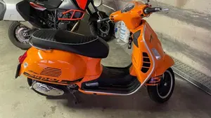 Vespa GTS 300 Super Sport ABS (2010 - 16)  (7)