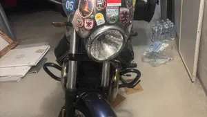 Moto Guzzi V7 Special (2021 - 24)  (4)