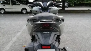 Honda Forza 350 (2022 - 24)  (7)