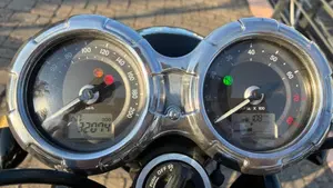 Triumph Bonneville T120 (2016 - 20)  (8)