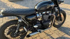 Triumph Bonneville T120 (2016 - 20)  (12)