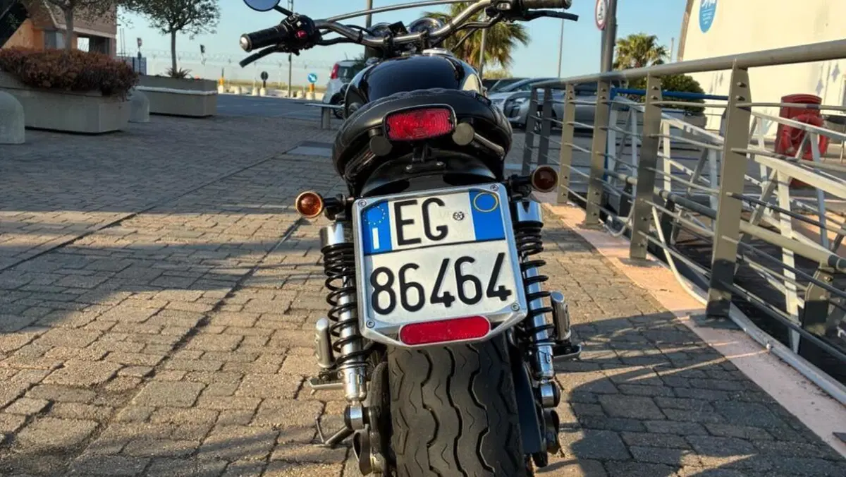 Triumph Bonneville T120 (2016 - 20)  (14)