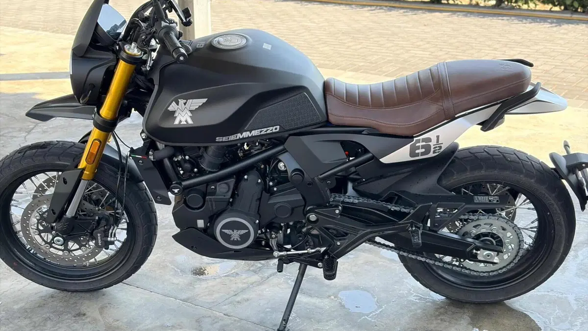 Moto Morini SEIEMMEZZO SCR (2022 - 26)  (2)