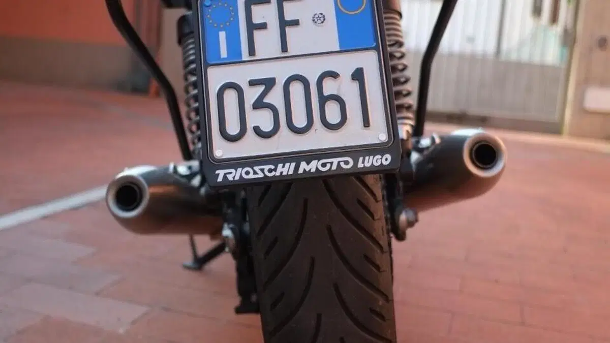 Triumph Speed Twin 900 (2023 - 24)  (5)
