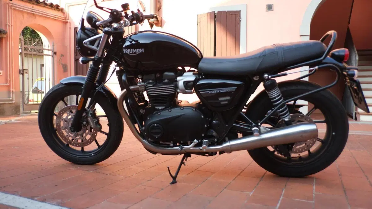 Triumph Speed Twin 900 (2023 - 24)  (10)