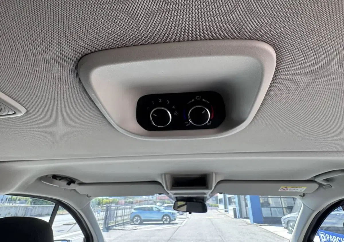 Ford Tourneo Custom 310 2.0 TDCi 170CV aut. PC Titanium (13)