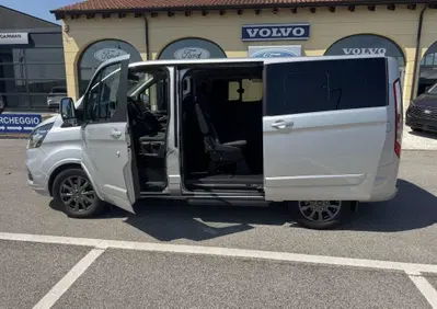 Ford Tourneo Custom 310 2.0 TDCi 170CV aut. PC Titanium (4)